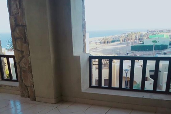 2BR Apartment with Seaview &Shared pools